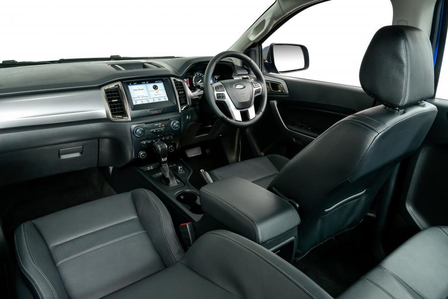 Интерьер Ford Ranger XLT Double Cab 2019 года  (ZA) (фото 29 из 40)